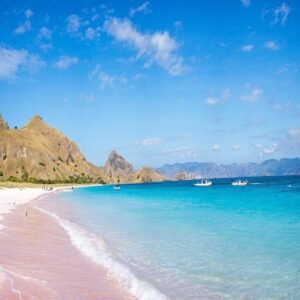 wisata lombok pantai pink