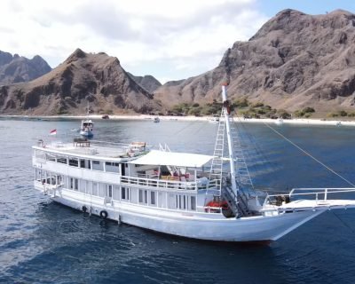 Lombok- Flores Komodo Boat Trip